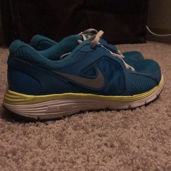 Nike Dual Fusion Run Gym Shoes - Picture 2 of 6